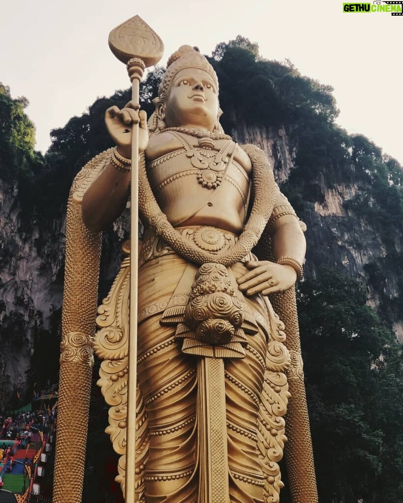 Ravi G Instagram - Batu caves Murugan temple ... #divinevibes #positivity Sri Subramaniar Temple Batu Caves