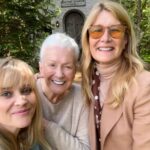 Reese Witherspoon Instagram - Glorious weekend spent with my sister @lauradern and my "other mother " @rosedianeladd talking about all the wonders of this life. ✨💫🙏🏻What a treasure to have these incredible women in my life !