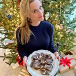 Reese Witherspoon Instagram - Easiest holiday treat recipe EVER!! A new family favorite. ❤️😋