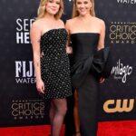 Reese Witherspoon Instagram – Had a blast @criticschoice with my girl @avaphillippe 💕

📸: Getty