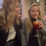 Reese Witherspoon Instagram – Christmas Cocktails with Dern. 🥂🎁🎄