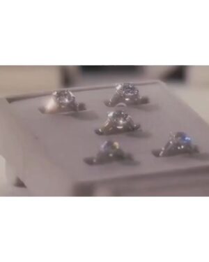 Reese Witherspoon Instagram - #TiffanyPartner Guess I’ve always had a thing for sparkle ✨💖💍 Who remembers this throwback movie moment? ➡️ @tiffanyandco