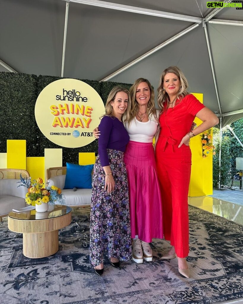 Reese Witherspoon Instagram - What an INCREDIBLE day our very first @hellosunshine Shine Away event was!!! ☀️☀️☀️ So many special, inspiring moments with all the amazing guests, speakers and attendees. THANK YOU so much to everyone who joined us!! Getting to watch women connect and empower each other was an absolute dream come true. When women stand together we can change the world ✨