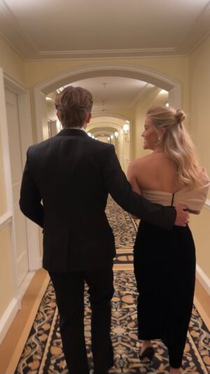 Reese Witherspoon Instagram - This may be our new family theme song, y’all! 🎶 I loved this pre @goldenglobes moment together ✨
