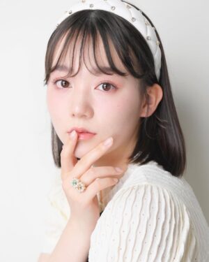 Reia Yonekura Instagram - ꒰ঌ LARME ໒꒱

本日発売のLARME053
皆さん是非見てください〜🫶🤍🤍

@larmemagazine 

#larme #雑誌