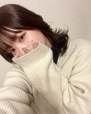 Reia Yonekura Instagram - 初めて髪染めてみました！！
どうですか？(><)