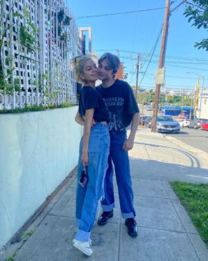 Reid Miller Instagram - Package deal 💙🖤 #iloveyou #twinning #goofygoober