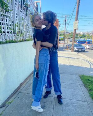 Reid Miller Instagram - Package deal 💙🖤 #iloveyou #twinning #goofygoober