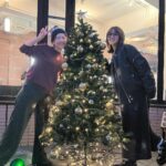 Reika Sakurai Instagram - ちょっと久しぶりに美容室行ったら、 入り口が賑やかになってました🎄