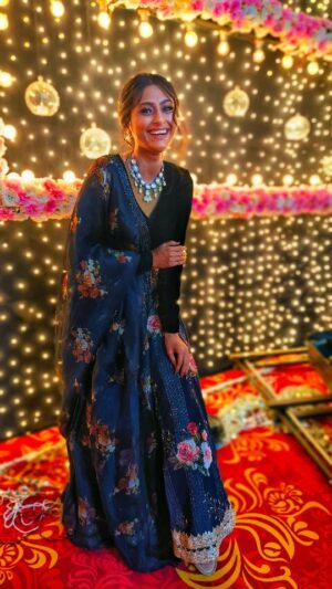 Reshma Shinde Instagram - 🖤💛💚💙💙💜🖤
.
#reelitfeelit  #trending #trendingreels 
#reelitfeelit #tranding #love #reels #happiness #reelskarofeelkaro #instagram #instagood #instadaily #instalove #instabeauty #instagood #instafashion #instapic #instalike #instafollow #instaphoto #instacool
Thank you all😘
@talwalkarpurnima  @ghatemanasi @vaishalirahulbhosale @shwetadatye @maitreyee_datye_official @spruha_dali_official @avni.taywade