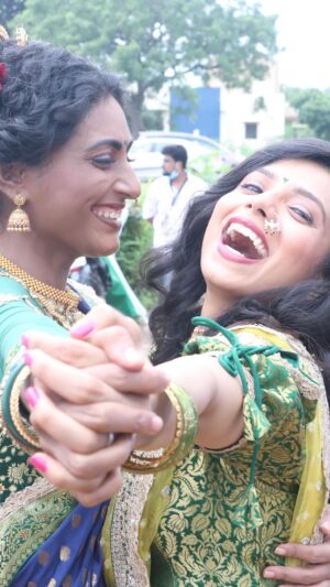 Reshma Shinde Instagram - Much relatable?
Story of @reshmashinde02 and @anaghaa_atul 

VC: @ghatemanasi 

#reels #instagood #instagram #trending #funny #funnyreels #shoot #rmv #afterlong #reelitfeelit #laught #fight #love #light #shootdiaries #girls #girlsofinstgram #social #cute #goodday #spreadlove #fightbutlove #together #hashtag #enjoylife #anaghaatul #reshmashinde #shweta #deepa