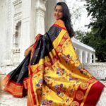 Reshma Shinde Instagram - Post diwali vibes🪔✨🪔 #happy #goodvibes #paithani visit @mysilklove for more beautiful collection ❤️