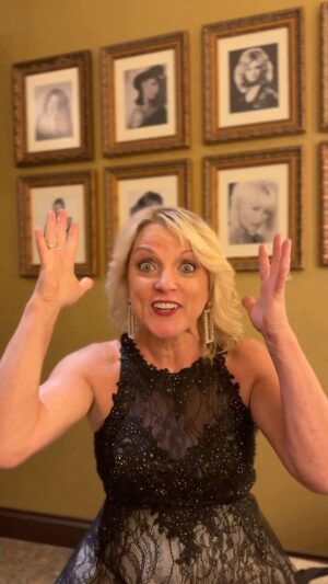 Rhonda Vincent Instagram - Behind the scenes of my new music video!