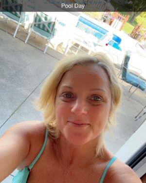 Rhonda Vincent Instagram - Fun day with friends!! Thanks for your hospitality, delicious food, pool time, sunshine, and friendship!!
Now we’re rolling toward 9/5 Shipshewana IN 9/7 Trenton MO 9/8 Sullivan IL 9/9 Wagoner OK 9/13 Grand Ole Opry #RhondaVincent & The Rage www.rhondavincent.com