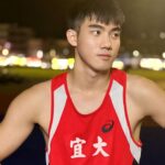 Riesling Hsieh Instagram - - 跑跑薑餅人🏃🏻訓練完頭髮直接開花 下禮拜比賽是去吃便當的：） 已經做好開心跑的準備了，應該會被ㄉㄧㄤ爆 畢竟已經大四了，老摳摳還去比賽，拼老命🥲 #宜大田徑
