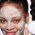 Rihanna Instagram - meet #COOKIESNCLEAN Whipped Clay Detox Face Mask 🧖🏿‍♀️ 😶‍🌫️…. YOUR #1 MOST REQUESTED PRODUCT 👀 Top ingredients: -kaolin clay -charcoal -salicylic acid (BHA) -rhubarb & ginger extracts our FIRST EVER face mask removes dirt, oil, and impurities for deeply cleansed, snatched pores!!! the bouncy, light-as-air texture leaves skin feeling creamy soft and smooth—not stripped like the average clay mask from the opps! #COOKIESNCLEAN drops 4/22 at fentyskin.com