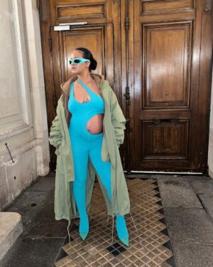 Rihanna Instagram - thicc.