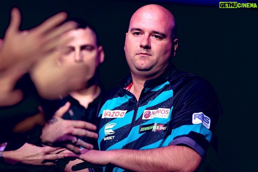 Rob Cross Instagram - Absolutely love walking back into the Winter Gardens. Massive night ahead against Daryl Gurney. Always a tough opponent. The aim is to regain that amazing trophy. ⚡⚡ @targetdarts Namos Solutions @jenningsbetinfo @scott_rbs 📸 @_taylorlanningphotography_