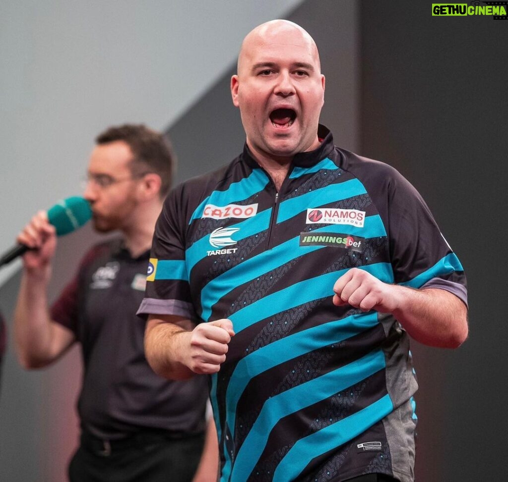Rob Cross Instagram - HIGH VOLTAGE! Rob wins the Interwetten European Darts Grand Prix, beating Luke Humphries 8-6 in the final. It means Rob wins his first ET title, stays at World No.5 and will represent England in the World Cup 🏆 @targetdarts @NamosSolutions @jenningsbetinfo @scott_rbs