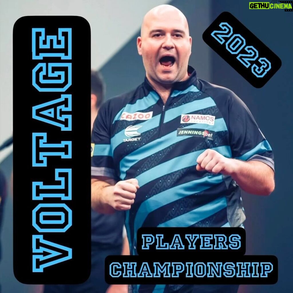 Rob Cross Instagram - Battling the cold and snow to be back in Barnsley. ❄🥶Frustrated I couldn’t go all the way at the UK Open so determined to get winning again. ⚡⚡⚡ @targetdarts @NamosSolutions @jenningsbetinfo @scott_rbs