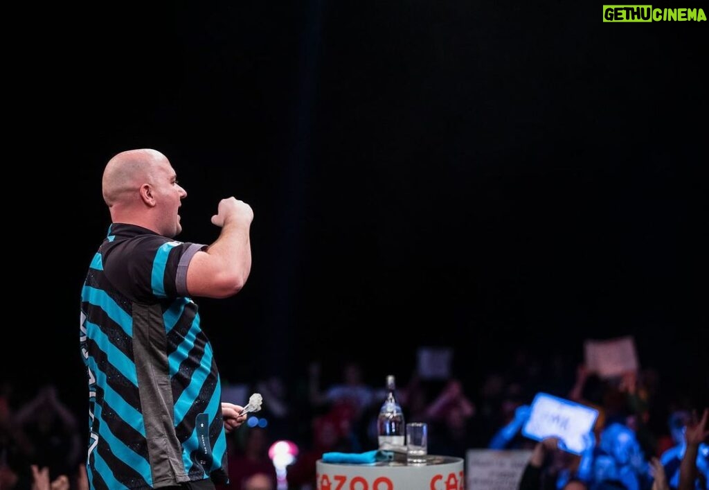 Rob Cross Instagram - Very happy to produce the second highest average of 112.3 in Masters history. Credit to Gary for a great performance and game, I loved it. Just got to keep that going!⚡ @targetdarts @NamosSolutions @jenningsbetinfo @scott_rbs 📸 @_taylorlanningphotography_