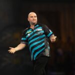 Rob Cross Instagram – Big news! 
Absolutely over the moon to be back in the Premier League for 2024. 
It’s taken a lot of hard work and some big results. 
A big thank you to Matt Porter and the PDC for their support. 
@targetdarts @NamosSolutions @pwrbyfluidity @scott_rbs 

📸 @_taylorlanningphotography_