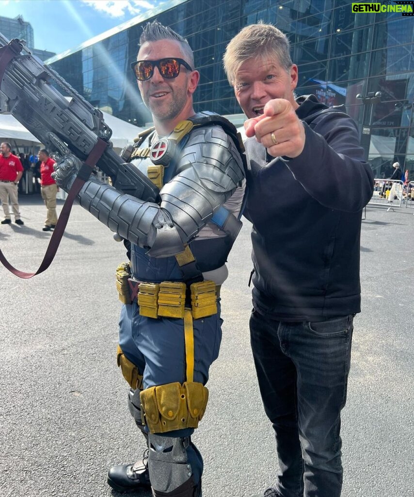 Rob Liefeld Instagram - New York you are the most fun, most amazing, most generous. I always have the best time! Thank you for the hospitality! #ladydeadpool #deadpool #marvel #robliefeld