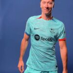 Robert Lewandowski Instagram - Lewy’s moves look even better in the third kit 😍🕺