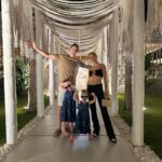 Robert Lewandowski Instagram - Holidays with my girls 🌴 Thank you my friend @alisafakozturk for your hospitality! Regnum Carya