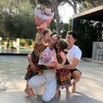 Robert Lewandowski Instagram - Mama, Mom, Mommy, Mother, Superwoman! Happy Mother's Day to all the moms out there!🌷 Mom, your love and guidance have made me who I am today.💜 Dziekuję za wszystko Mamo. Happy Mother’s Day to my beautiful wife @annalewandowska Our family is my greatest joy. You are the most amazing Mother to our daughters💜 Thank you.