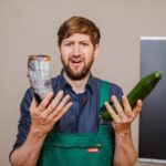 Robin Blase Instagram - Mein Blick wenn mir jemand sagt, dass manche Biomarken Kuhhörner voller Kacke vergraben, damit diese „kosmische Strahlung“ aufnehmen, die dann mit Hellseher-Kräften in die Scheiße kommen und dann homöopathisch verdünnt auf unser Biogemüse gespritzt werden. Guckt das neue Video, das ist kein Witz. Link in der Bio!