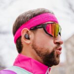 Robin Blase Instagram - #Werbung Ich trage beim Training immer geile Outfits damit die Leute nicht eingeschüchtert sind von meinen monströs großen Muskeln. Dafür sind sie dann eingeschüchtert von meinem Style. Was ich da mache, werde ich oft gefragt. AeROBic natürlich. Die beste Sportart. Dafür braucht man gute Musik. Und die kommt aus meinen EAH-AZ60 True Wireless In-Ear Kopfhörern von @technics_global . High-End Audioqualität wenn ich Pump Up The Jam auf Repeat höhre. #technics #panasonic #panasonicdeutschland #az60 @panasonic_de
