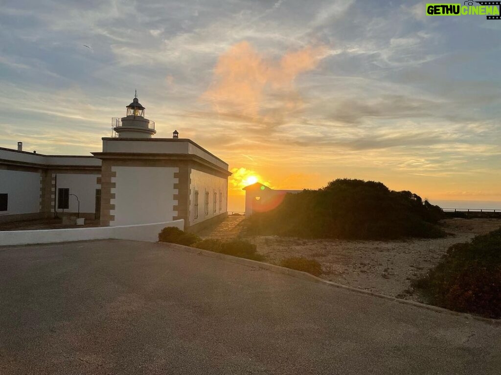 Robin Leutner Instagram - Mallorca, du bist einfach immer mega geil! Wer denkt du seist nur Sauftourismus, der kennt dich nicht. ♥️ 🏝️ 🌞 #mallorca #sunset #urlaub