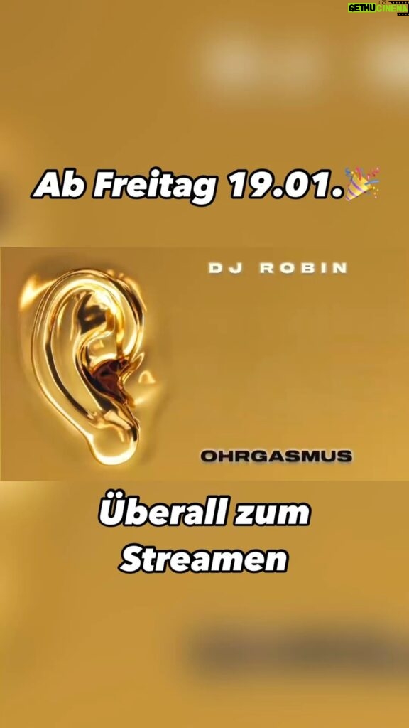 Robin Leutner Instagram - Hier ist sie! Die Hörprobe zu “Ohrgasmus“ 😍🎉 Ab Freitag Überall erhältlich! Jetzt schon Vorbestellen! den Link findet Ihr in meinem Profil🙏 #ohrgasmus #djrobin #mallorca #song #new #party #summerfieldrecords