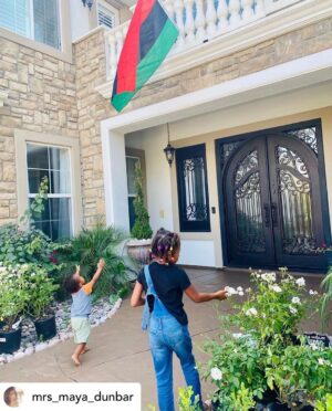Rockmond Dunbar Instagram - Posted @withregram • @mrs_maya_dunbar The good brother Marcus has his energy over the Dunbars! Our new flag arrived on his birthday of all days and we couldn't be happier or more proud! ❤️🖤💚 #marcusgarvey #panafricanflag #panafricanism #blackhomeschoolers #blackhomeschooling #blackhomeschool365 #blackhomeschoolfamily #blackhomeschoolfamilies #blackhomeschoolmom #blackpride #blacklove #blackfamilies #blackpower #blackunity #blackhistory #garveyism