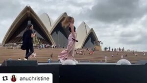 Rodger Corser Instagram - My little girl at rehearsals for with her mum for tonight’s performance #prouddad 
#Repost @anuchristine with @make_repost
・・・
Rehearsals are underway for tomorrow night’s @australiaday26 concert on @abctv 
So excited to be performing with my girl @zipporraahh #AusDaySyd #AustraliaDay2020