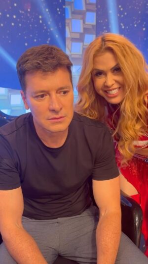 Rodrigo Faro Instagram - Se você me pegar olhando pro nada… Pode saber que aí tem! 🤣