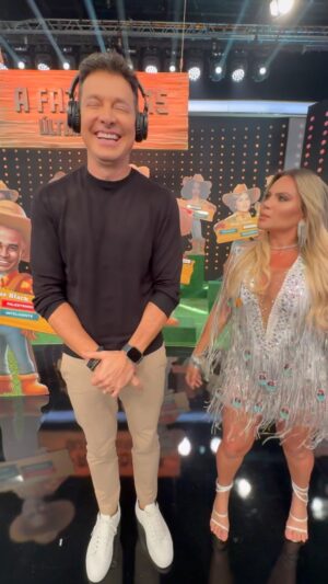 Rodrigo Faro Instagram - E aí, gente? Está ou não? 🤣 Domingo tem @kallyfonseca no @horadofaro!
