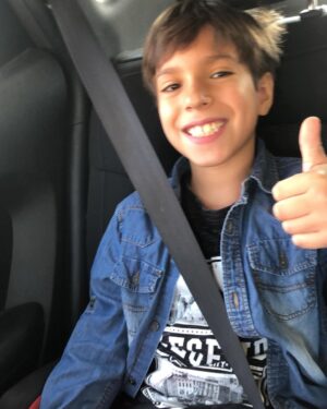 Rodrigo González Instagram - Mi todo, mi luz, mi vida. Te amo con la fuerza de mil mares e infinitos soles. Gracias por elegirme como tú papá! Hace 11 años llegaste a nuestras vidas! Feliz cumpleaños Santi de mi amor! Toda la luz para ti, mi papita! #teamo❤️