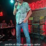 Rodrigo González Instagram – Improvisando con el público. Hoy segundo show en @comedy_restobar 
Entradas por @comedy_pass 
22:30 hrs