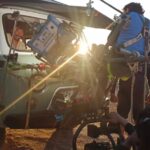 Rodrigo González Instagram - Amigos, amigas, les comparto una fotito del rodaje de @robinsoneslaserie Intensa jornada acá en el desierto. Tremendo trabajo de todo el equipo técnico, maquillaje, vestuario, producción, dirección. Un lujo de equipo. Trabajando para que ustedes puedan disfrutar de la serie el próximo año. #valledelaluna #série #tapita
