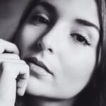Rona Özkan Instagram -