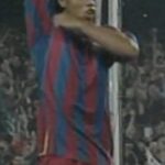Ronaldinho Instagram - It’s friday and you know it! 🕺🪩 Ja és divendres!! Es viernes, y el cuerpo lo sabe