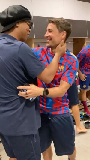 Ronaldinho Instagram - Everybody loves Ronaldinho! 😍🤙