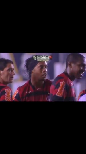 Ronaldinho Instagram - 12 anos deste jogaço!!! 
Santos 4 X 5 Flamengo! 🤙🏾