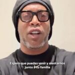 Ronaldinho Instagram - ¡Ronaldinho llevará el 'jogo bonito' al partido de #LeyendasCONMEBOL! 🤙🏾🇧🇷 📍DRV PNK Stadium 🏟️🦩 - Fort Lauderdale, Florida 🇺🇸 🗓️ 05 de diciembre Conoce a todos los ídolos que estarán en este gran juego y adquiere tus entradas ingresando a Ticketmaster (enlace en nuestras historias). 🎟️ #CreeEnGrande Ronaldinho levará o 'jogo bonito' no encontro das #LeyendasCONMEBOL! 🤙🏾🇧🇷 📍DRV PNK Stadium 🏟️🦩 - Fort Lauderdale, Florida 🇺🇸 🗓️ 05 de dezembro Conheça todos os ídolos que estarão nesse grande jogo e adquira já seus ingressos acessando Ticketmaster (enlace nas nossas histórias). 🎟️ #AcrediteSempre