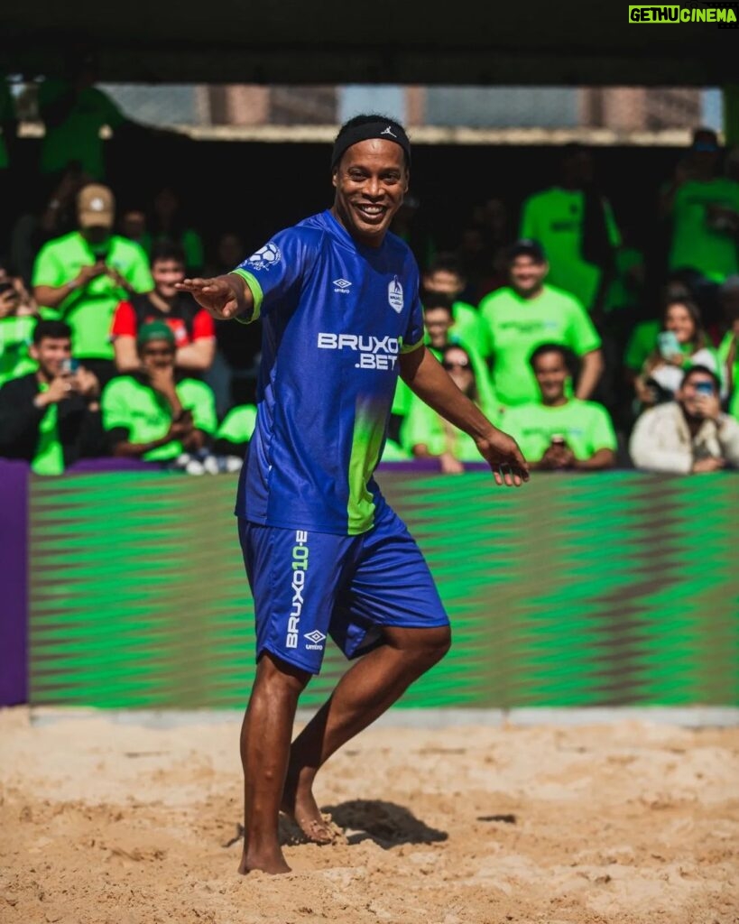 Ronaldinho Instagram - Vem pra Casa do Bruxo! 🔮🪄
