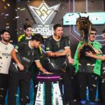 Ronaldinho Instagram - Somos campeões do mundo! A bruxaria rolou solta, e trouxemos a taça de volta para o Brasil 🇧🇷. Agradecemos os jogadores, toda a equipe técnica por essa campanha vitoriosa, e a nossa torcida que sempre esteve presente. 🧙🏽‍♂️🤙🏽🥇 #GOMGS #ffws2023