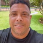 Ronaldo Instagram - Convocando todos os Cruzeirenses ao redor do mundo! 🌎 Chegou o novo plano @socio5estrelas Internacional! Com ele, você terá direito a várias experiências e descontos exclusivos para fecharmos juntos de qualquer lugar do Planeta! Já somos 40 mil Sócios 5 Estrelas! Bora rumo aos 50 mil? Contamos com vocês, Cabulosos, em todos os cantos! http://www.socio5estrelas.com.br/exterior Vamos, meu Cruzeiro! 💙🦊