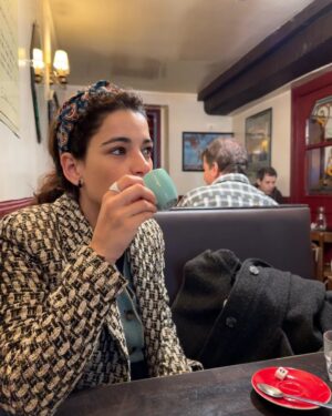 Rosa Diletta Rossi Instagram - “Mentre tutto intorno è pioggia, pioggia, pioggia e Francia”

Dararà, dari-rararà

P. Conte